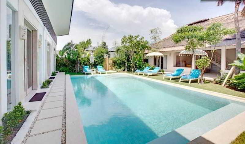 Bali V & 4*