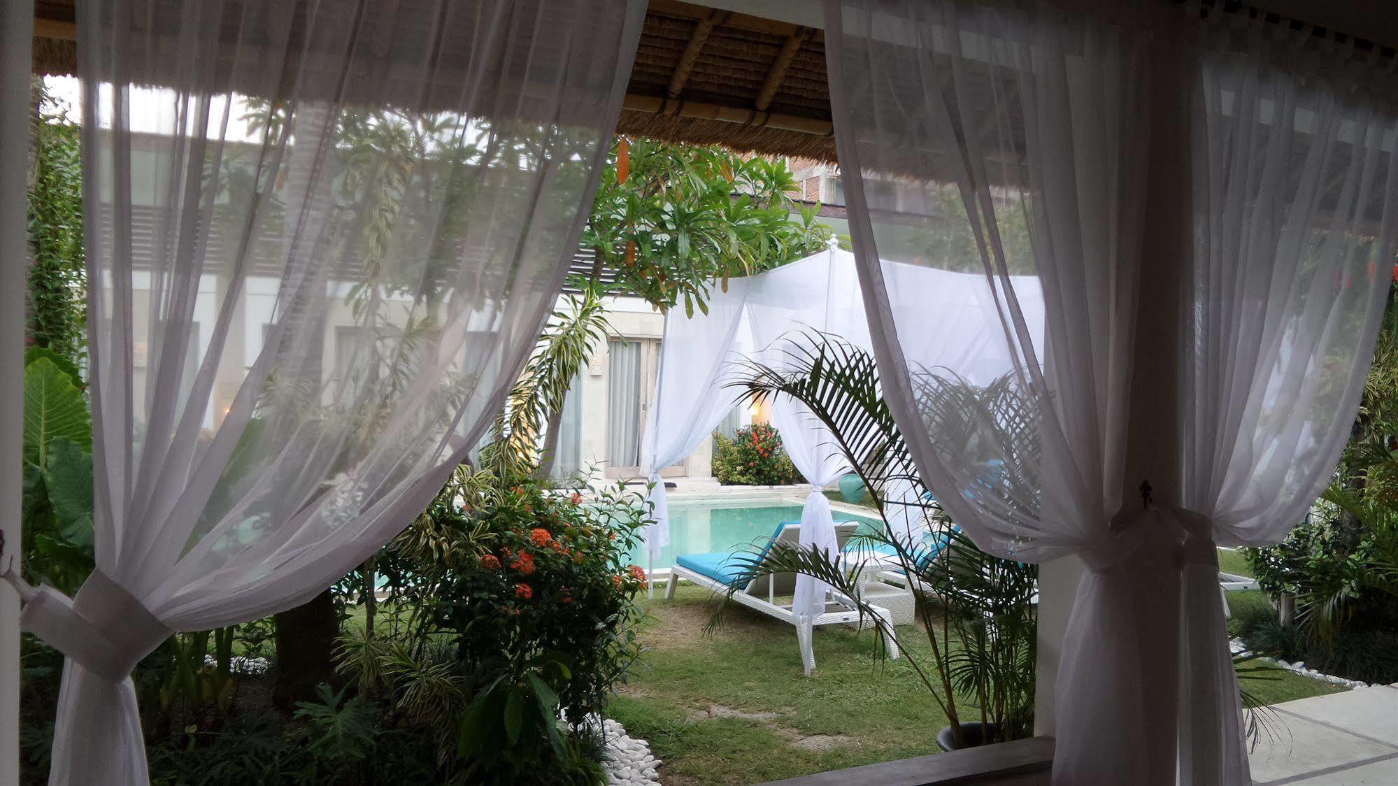 Bali V & Hotel 4*