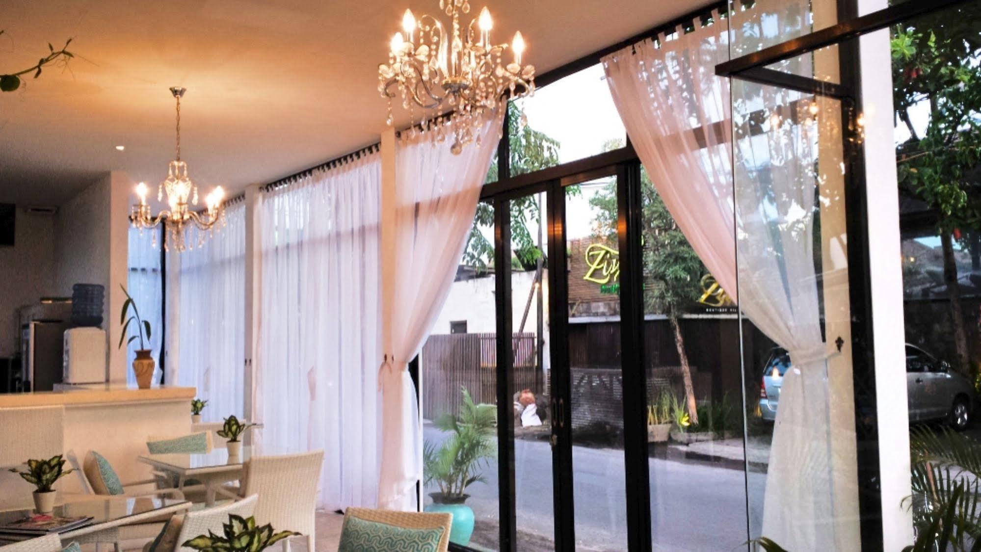 Bali V & Hotel Seminyak (Bali)